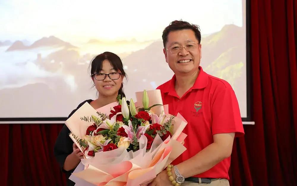 一份持續(xù)15年的關(guān)愛 “未爾弗”獎學基金再助礦山子弟圓夢校園